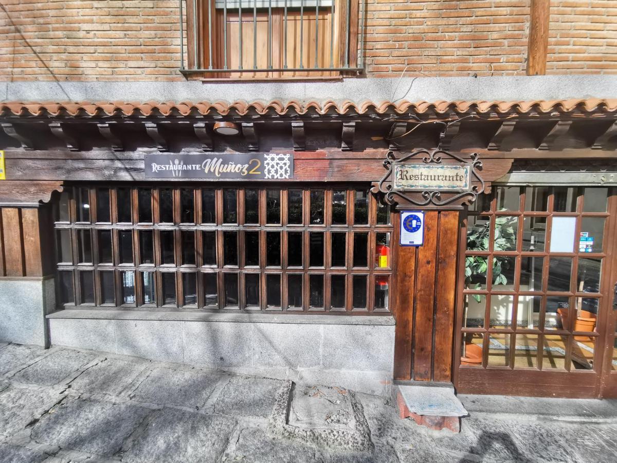 Hospedaje Bar El Gato Del Acueducto เซโกเวีย ภายนอก รูปภาพ